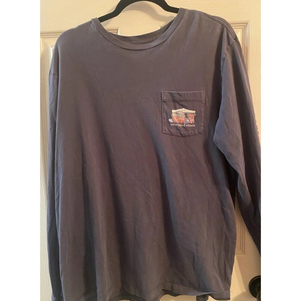 Vineyard Vines Men’s Size L Long Sleeve Navy Blue With Tailgating Whale Shirt